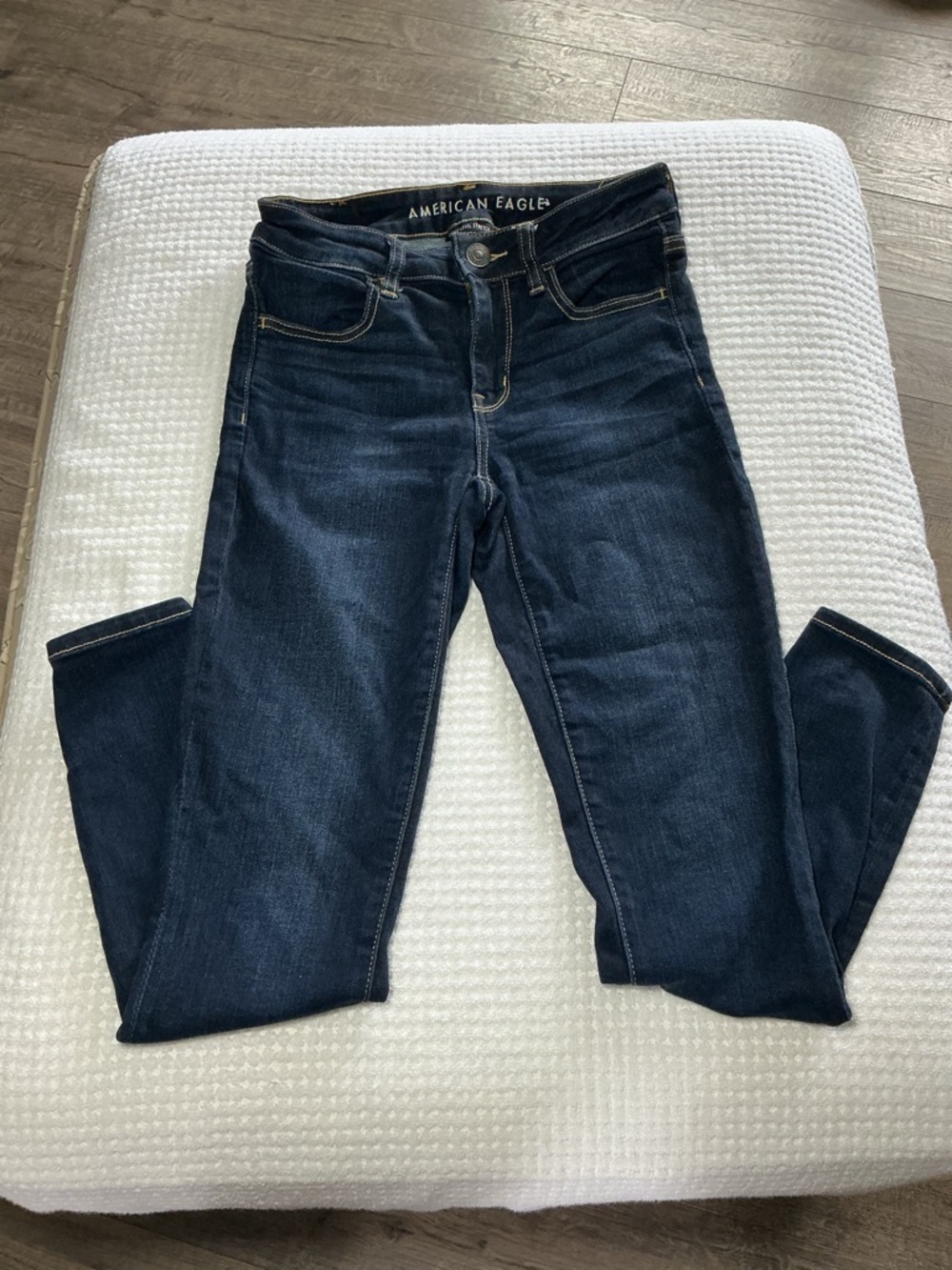 American Eagle Outfitters Navy Dark Wash Women's Skinny Jeans